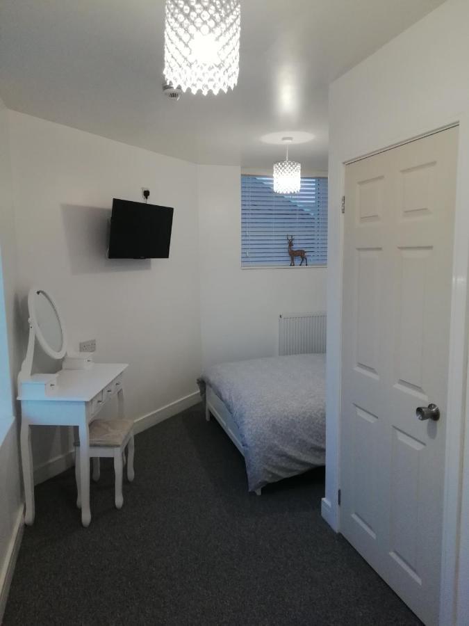 The Antelope Hotel Merthyr Tydfil Eksteriør bilde